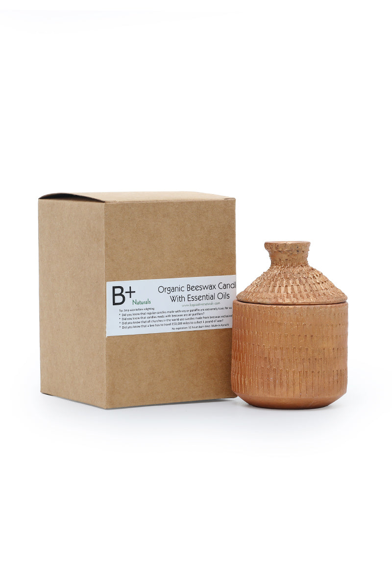Pure Beeswax Candle in Clay Jar, Neroli Essential Oil & Wood Wick