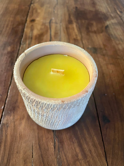 Pure Beeswax Candle in Clay Jar, Neroli Essential Oil & Wood Wick